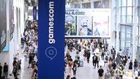 Des visiteurs au salon des jeux vidéo Gamescom, à Cologne, dans l'ouest de l'Allemagne, le 22 août 2024