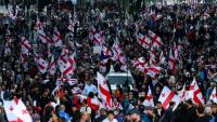 Manifestation contre le pouvoir à Tbilissi, lors des élections locales, le 4 octobre 2025 en Géorgie