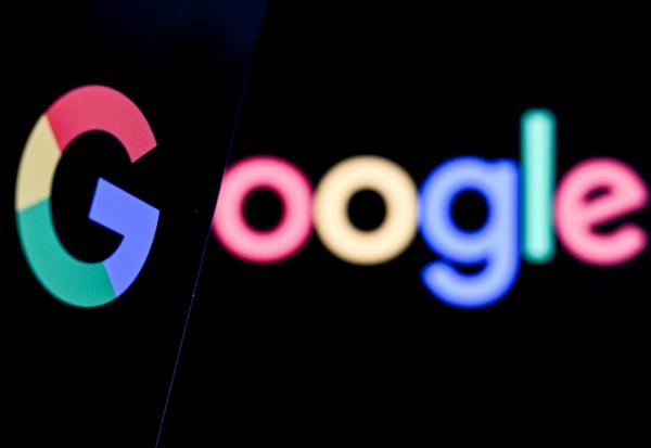 Plusieurs maisons d'édition, dont Hachette, ont poursuivi Google en justice mardi, l'accusant d'avoir utilisé sans autorisation des œuvres protégées par des droits d'auteur pour entraîner ses modèles d'intelligence artificielle (IA)