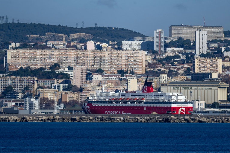 Un navire de la compagnie Corsica Linea dans le port de Marseille, le 18 décembre 2025