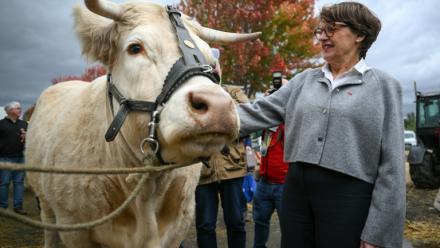 La ministre de l'Agriculture Annie Genevard au Sommet de l'élevage à Cournon-d'Auvergne dans le Puy-de-Dôme le 8 octobre 2026