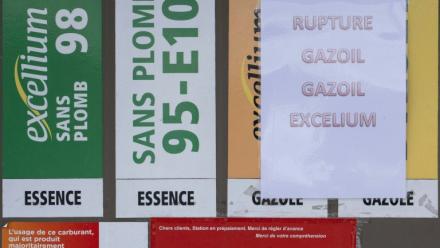 Station-service en rupture de stock à Rouffach, dans l'Est de la France, le 1er avril 2026
