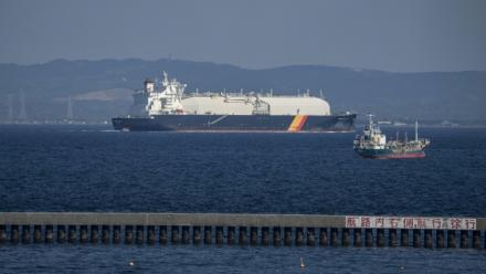 Un méthanier dans la baie de Tokyo, le 8 avril 2026