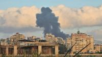 Après un bombardement israélien, à Tyre dans le sud du Liban le 16 mai 2026