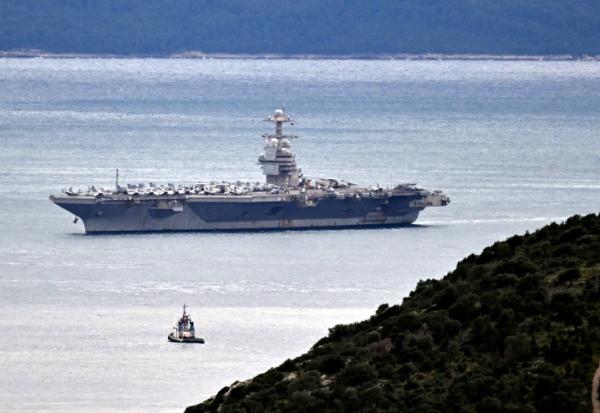 Le porte-avions américain USS Gerald Ford, le plus grand au monde, arrive à Split, en Croatie, le 28 mars 2026

