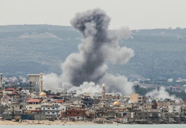 Une frappe israélienne sur Ras Al-Ain, dans le sud du Liban, le 12 mai 2026