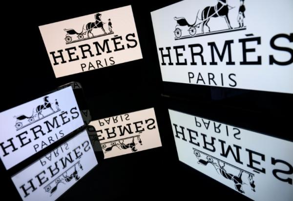 La guerre au Moyen-Orient et les effets de change ont affecté les ventes au premier trimestre du groupe français de luxe Hermès dont l'action a plongé à l'ouverture de la Bourse de Paris, mercredi matin