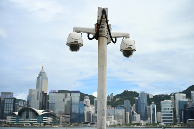 Des caméras de surveillance à Hong Kong, le 20 juin 2025