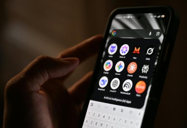 Les Français réclament de la transparence concernant l'usage de l'intelligence artificielle dans la littérature après l'affaire Thélyson Orélien: