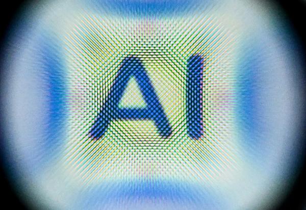 La start-up américaine de puces Cerebras, concurrente du géant Nvidia, va investir "plusieurs milliards de dollars" pour augmenter la capacité de calcul de ses centres de données dédiés à l'intelligence artificielle en Europe