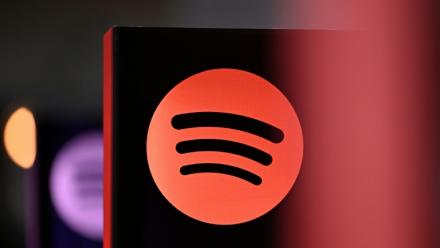 Le logo de la plateforme de streaming audio Spotify, à Francfort le 17 octobre 2025.
