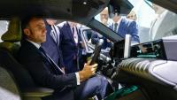 Le président Emmanuel Macron participe au Mondial de l'Auto, le 14 octobre 2024 à Paris