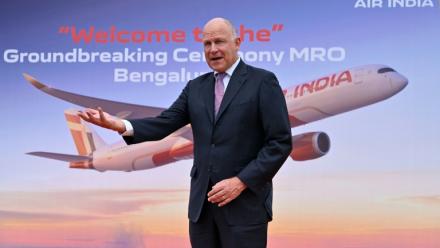 Le PDG de la compagnie aérienne Air India, Campbell Wilson, lors de la cérémonie d'inauguration du centre de maintenance, de réparation et de révision (MRO) d'aéronefs, à l'aéroport international de Bengaluru, le 4 septembre 2024 en Inde