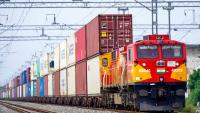 Un train de marchandises, à Ajmer, en Inde, le 26 août 2025