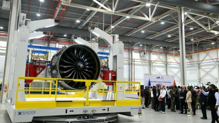 Un moteur Leap lors de l'inauguration par le groupe français Safran, à Hyderabad en Inde, d'un centre de maintenace dédié, le 26 novembre 2025