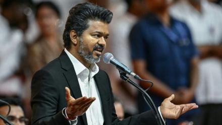 L'acteur indien C. Joseph Vijay investi chef de l'exécutif de l'Etat du Tamil Nadu (sud-est), le 10 mai 2026 à Chennai