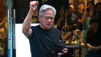Le directeur général de Nvidia, Jensen Huang, s’adresse aux journalistes, Séoul, le 5 juin 2026