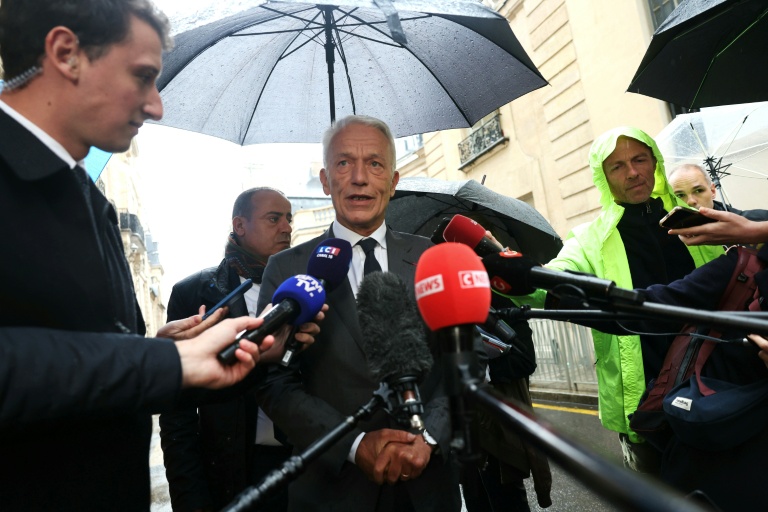 Le président du Medef Patrick Martin à la sortie d'une rencontre avec le Premier ministre à Matignon, le 24 septembre 2025