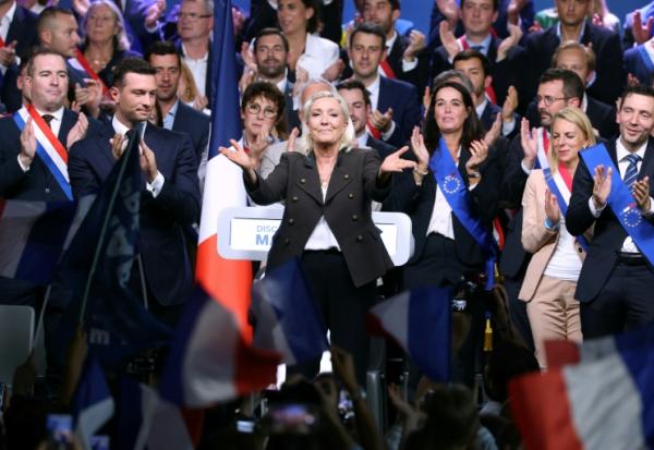 La candidate du Rassemblement national à la présidentielle, Marine Le Pen, le 13 septembre 2026 à Hénin-Beaumont, dans le Pas-de-Calais