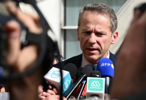 L'actuel procureur de Grenoble, Etienne Manteaux, devant la presse le 12 avril 2022 à Besançon