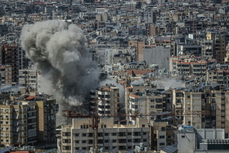 Une frappe aérienne israélienne sur la banlieue sud de Beyrouth, le 17 mars 2026 au Liban