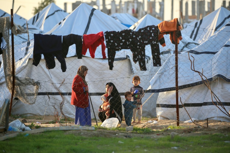 Déplacés palestiniens dans le camp de Nousseirat, dans le centre de la bande de Gaza, le 31 décembre 2025