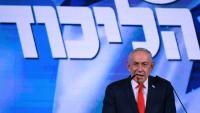 Le Premier ministre israélien Benjamin Netanyahu s'adresse à ses partisans lors d'une soirée électorale après l'annonce des premiers sondages à la sortie des urnes, le 28 octobre 2026 à Jérusalem