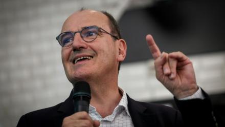 Jean Castex, alors PDG de la RATP, à Paris, le 19 juillet 2025 sur un quai du métro parisien
