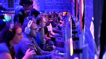 Des joueurs lors de la Gamescon, un salon international consacré au jeu vidéo, le 21 août 2025 à Cologne 