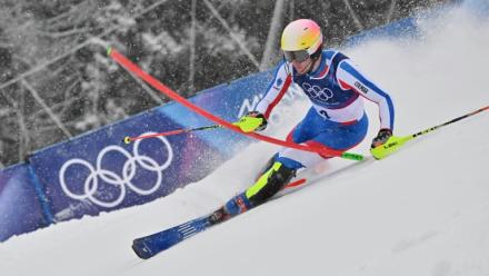 Le Français Clément Noël lors de la première manche du slalom des JO d Milan Cortina, le 16 février 2026