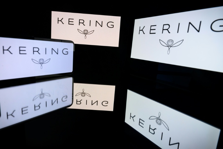 Logo du groupe français de luxe Kering, photo prise à Toulouse, le 31 mars 2026