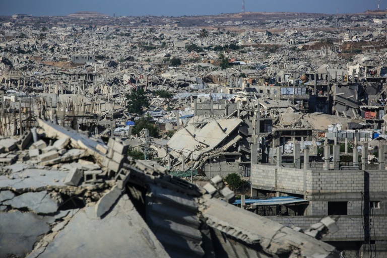 Vue générale des destructions à Khan Younès, dans le centre de la bande de Gaza, le 31 juillet 2026