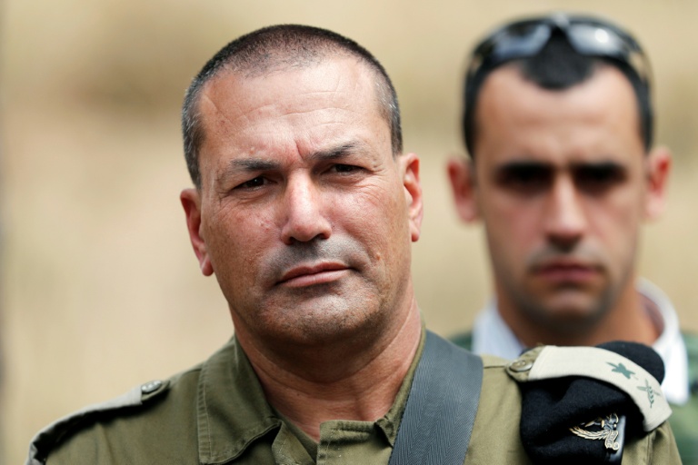 L'actuel chef d'état-major de l'armée israélienne, le lieutenant-général Eyal Zamir, dans le kibboutz de Nahal Oz, dans le sud d'Israël, le 20 avril 2018