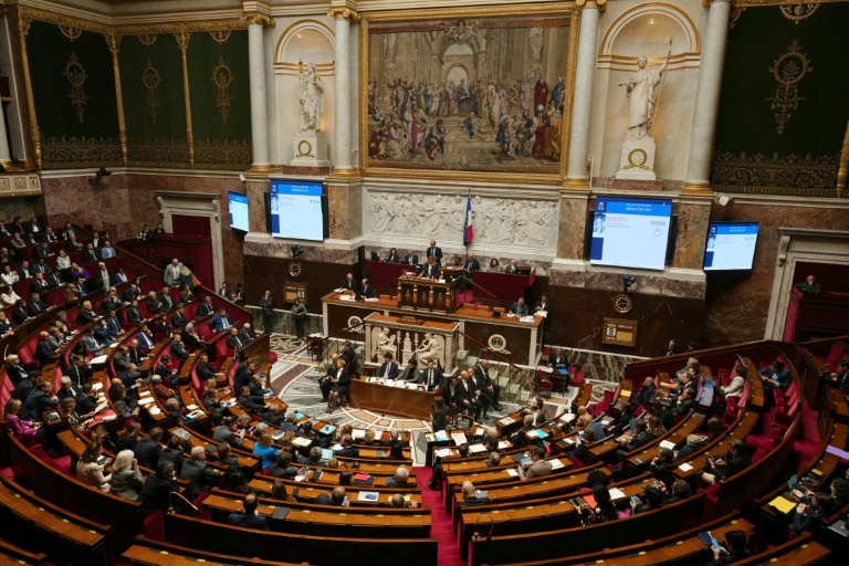 Le report des élections provinciales en Nouvelle-Calédonie va déclencher mercredi une nouvelle bataille parlementaire à l'Assemblée nationale