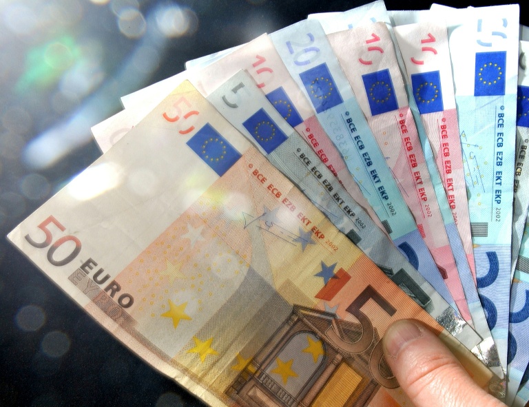 Les dépôts sur les contrats d'assurance vie ont atteint un niveau record en 2025, avec un solde positif de plus de 50 milliards d'euros jamais vu depuis 2010