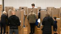 Dans un bureau de vote à Sydney, le 21 mai 2022