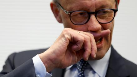 Le chancelier allemand Friedrich Merz, chef du parti conservateur Union chrétienne-démocrate (CDU), lors d'une réunion du groupe parlementaire de l'union des partis conservateurs CDU/CSU, le 2 décembre 2025 à Berlin