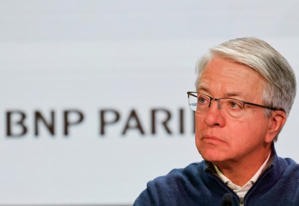 Jean-Laurent Bonnafé, directeur général de BNP Paribas, assiste à la présentation des résultats annuels du groupe bancaire à Paris, le 4 février 2025