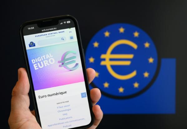 L'euro numérique, présenté comme une alternative européenne aux américains Visa et Mastercard pour les paiements électroniques, devrait franchir mardi une étape cruciale au Parlement européen