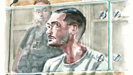 Croquis d'audience montrant Othman Garrido durant son procès devant la cour d'assises spéciale de Paris, le 14 septembre 2026