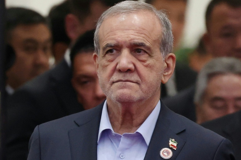 Le président iranien Massoud Pezeshkian, le 1er septembre 2026 lors d'un sommet de l'Organisation de coopération de Shanghai à Bishkek