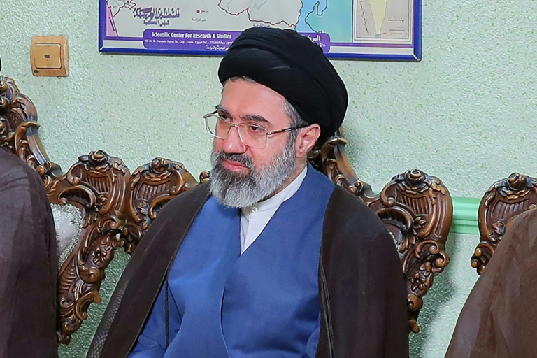 Le nouveau guide suprême iranien, l'ayatollah Mojtaba Khamenei, le 30 octobre 2024 à Téhéran