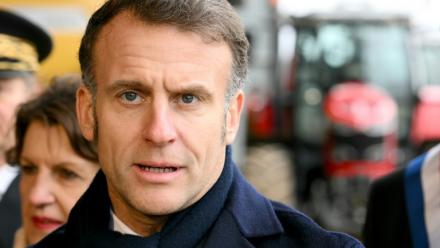 Le président Emmanuel Macron lors d'une visite à Vallerois-le-Bois, le 3 février 2026 en Haute-Saône
