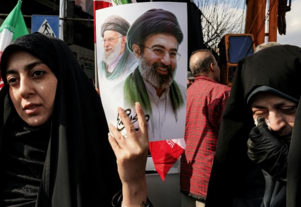 Manifestation de soutien au nouveau guide suprême iranien Mojtaba Khamenei, le 9 mars 2026 à Téhéran
