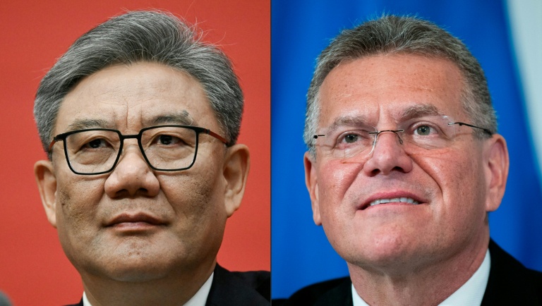 Montage photos du 26 juin 2026 montrant le ministre chinois du Commerce, Wang Wentao (g) et le commissaire européen au Commerce Maros Sefcovic