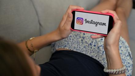 L'Union européenne a ordonné vendredi à Meta de modifier les interfaces de Facebook et Instagram qu'elle juge trop "addictives"