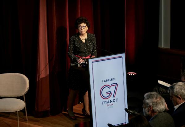 La ministre française de la Transition écologique Monique Barbut ouvre une conférence internationale sur le climat dans le cadre de la présidence française du G7, le 4 mai 2026 à Paris