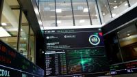 Un écran dans la bourse de Londres, le 17 juin 2019