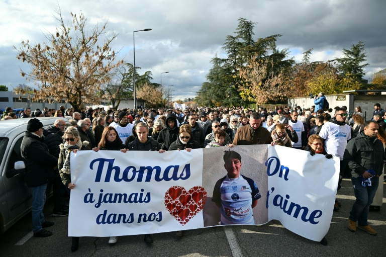 Marche blanche pour Thomas à Romans-sur-Isère le 22 novembre 2023