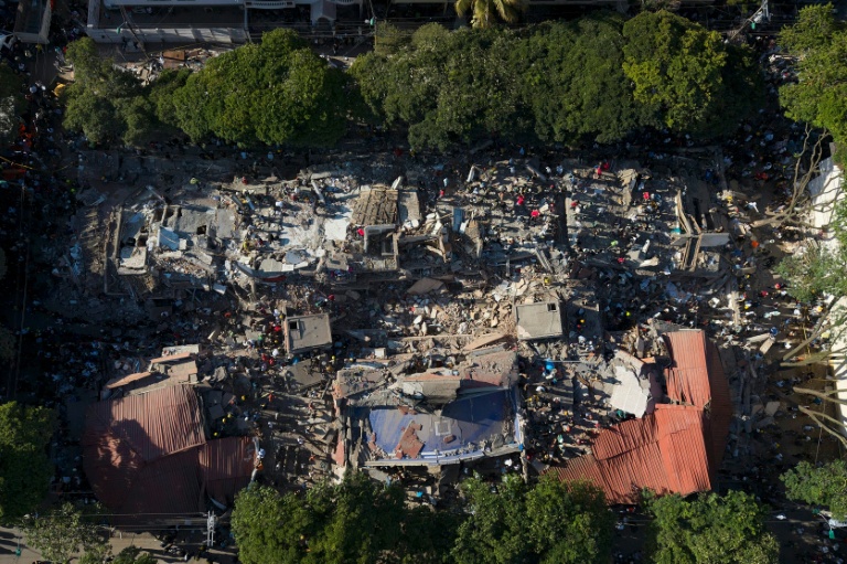 Vue aérienne de bâtiments effondrés à Cali, en Colombie, après un puissant séisme, le 10 août 2026